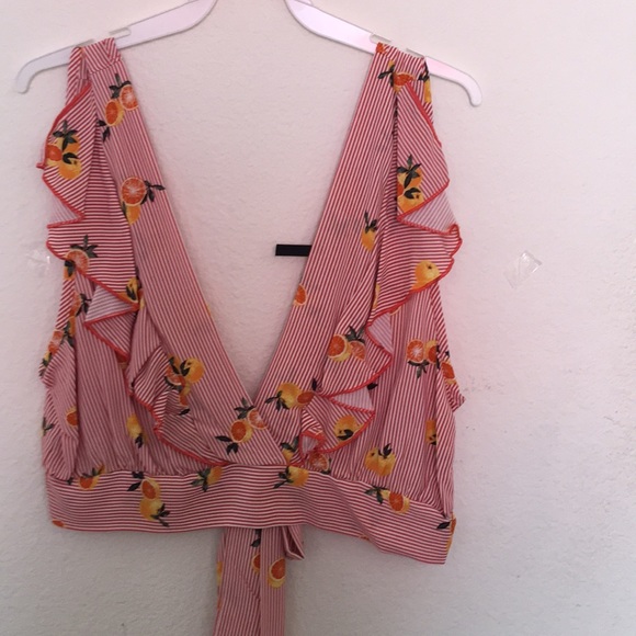 Ruffle crop Top - Red with Oranges 🍊 - Picture 4 of 8